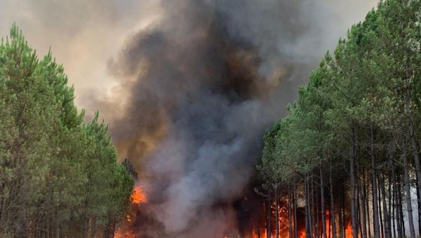 ВАТРОГАСЦИ У ПРИПРАВНОСТИ МЕСЕЦ ДАНА РАНИЈЕ: Европљани не желе поново доживети прошлогодишњи сценарио