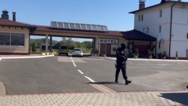 У СРПСКОЈ, ПОСЛЕ ТЕРОРИЗМА У МОСКВИ, БЕЗБЕДНОСТ НА ВИШЕМ НИВОУ: Појачано присуство полиције У СРПСКОЈ, ПОСЛЕ ТЕРОРИЗМА У МОСКВИ, БЕЗБЕДНОСТ НА ВИШЕМ НИВОУ: Појачано присуство полиције