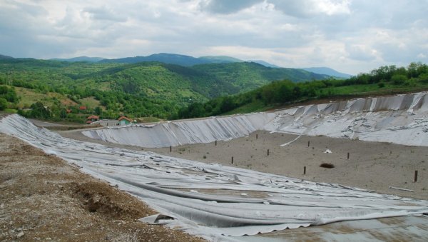 СОЛАРНА ЕЛЕКТРАНА СЕ ГРАДИ У ПИРОТУ: Радови ће бите окончани до краја године СОЛАРНА ЕЛЕКТРАНА СЕ ГРАДИ У ПИРОТУ: Радови ће бите окончани до краја године