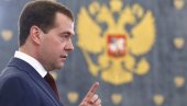 NAŠ ZADATAK JE DA SPREČIMO CINIČNI KURS ZAPADA Medvedev želi koaliciju pristalica multipolarnog sveta