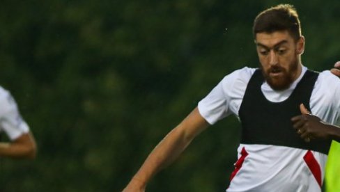 NOVI UGOVOR ZA NEKADAŠNJEG DŽELATA LIVERPULA: Milan Pavkov produžio ugovor sa Čukaričkim NOVI UGOVOR ZA NEKADAŠNJEG DŽELATA LIVERPULA: Milan Pavkov produžio ugovor sa Čukaričkim