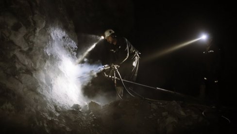 TRAGEDIJA U ZAMBIJI: Sedam rudara poginulo, 20 nestalo u ilegalnom tunelu rudnika bakra
