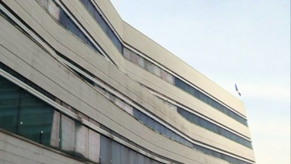 ПАРЛАМЕНТ БиХ НИЈЕ МЕСТО ЗА ПИК: Оштре реакције из Српске на место заседања Савета за спровођења мира ПАРЛАМЕНТ БиХ НИЈЕ МЕСТО ЗА ПИК: Оштре реакције из Српске на место заседања Савета за спровођења мира