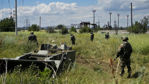 НАГАЗНИМ МИНАМА НА ДЕЦУ ДОНБАСА: Запад упорно жмури на чињеницу да Украјина крши све међународне конвенције НАГАЗНИМ МИНАМА НА ДЕЦУ ДОНБАСА: Запад упорно жмури на чињеницу да Украјина крши све међународне конвенције