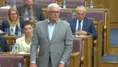 ЗЕЋАНИ, УЗМИТЕ ОНО ШТО ВАМ ПРИПАДА: Мандић о блокади пута и статусу општине Зета ЗЕЋАНИ, УЗМИТЕ ОНО ШТО ВАМ ПРИПАДА: Мандић о блокади пута и статусу општине Зета