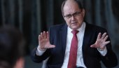 НОВО УПОЗОРЕЊЕ ШМИТА: Међународна заједница предуго била пуки посматрач збивања у БиХ НОВО УПОЗОРЕЊЕ ШМИТА: Међународна заједница предуго била пуки посматрач збивања у БиХ