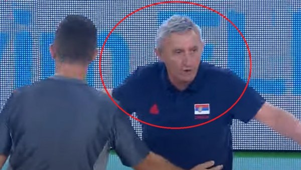 ВАРНИЦЕ И У ПРИЈАТЕЉСКОЈ УТАКМИЦИ: Светислав Пешић улетео на паркет у Љубљани, селектор загрмео на арбитре, па зарадио техничку (ВИДЕО) ВАРНИЦЕ И У ПРИЈАТЕЉСКОЈ УТАКМИЦИ: Светислав Пешић улетео на паркет у Љубљани, селектор загрмео на арбитре, па зарадио техничку (ВИДЕО)