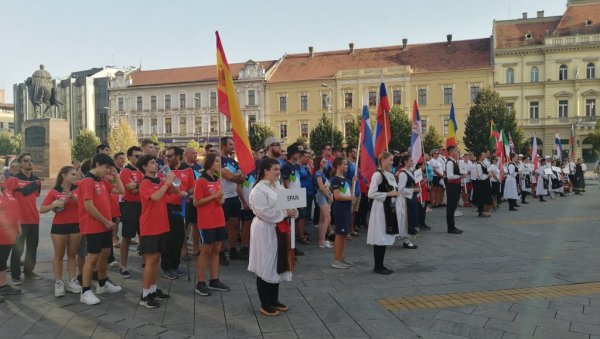 ЕВРОПСКИ ШАМПИОНАТ РАКЕТНИХ МОДЕЛАРА: Више од 200 учесника из 12 земаља показаће своје умеће ЕВРОПСКИ ШАМПИОНАТ РАКЕТНИХ МОДЕЛАРА: Више од 200 учесника из 12 земаља показаће своје умеће