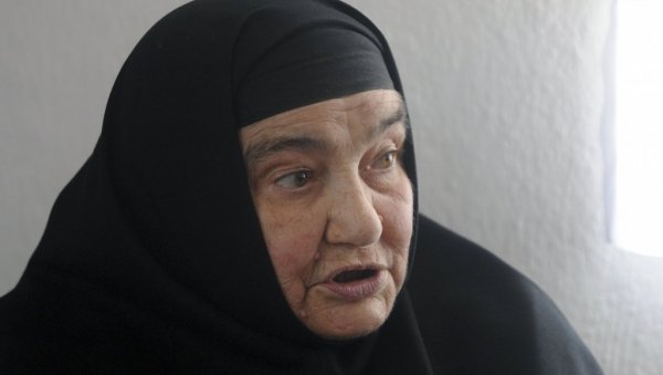 ПРЕМИНУЛА МАТИ МАКАРИЈА: Сахрањена у најужем кругу у манастиру Соколици ПРЕМИНУЛА МАТИ МАКАРИЈА: Сахрањена у најужем кругу у манастиру Соколици