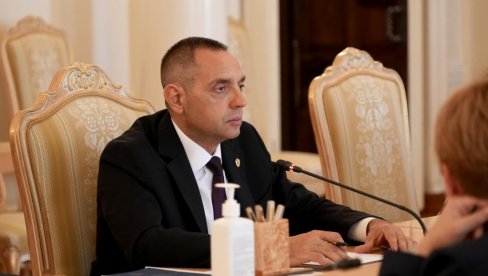 VULIN: Rusija neće promeniti stav o lažnoj državi Kosovo i nijedan potez njenih zvaničnika ne ide u drugom pravcu VULIN: Rusija neće promeniti stav o lažnoj državi Kosovo i nijedan potez njenih zvaničnika ne ide u drugom pravcu
