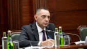 ВУЛИН: Молим Вучића да прихвати већину која постоји и да заштити Србију