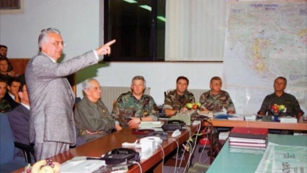 ОЛУЈА ЗАВРШНИ ЧИН СНА ХРВАТСКЕ О ДРЖАВИ БЕЗ СРБА: Како су Америка и њене службе организовале погром нашег народа ОЛУЈА ЗАВРШНИ ЧИН СНА ХРВАТСКЕ О ДРЖАВИ БЕЗ СРБА: Како су Америка и њене службе организовале погром нашег народа