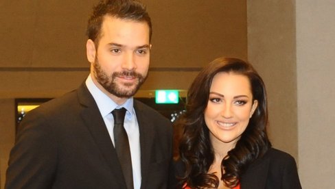 BLOGERKA GLAVNI KRIVAC ZA NJIHOVU LJUBAV: Evo kako su se upoznali Aleksandra Prijović i Filip Živojinović BLOGERKA GLAVNI KRIVAC ZA NJIHOVU LJUBAV: Evo kako su se upoznali Aleksandra Prijović i Filip Živojinović