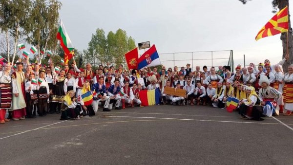 И ФОЛКЛОРЦИ УЗ САОБРАЋАЈЦЕ: У Крушевцу не заборављају Марка Милановића, 2015. страдалог у удесу И ФОЛКЛОРЦИ УЗ САОБРАЋАЈЦЕ: У Крушевцу не заборављају Марка Милановића, 2015. страдалог у удесу