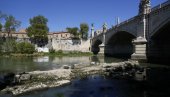 NEVEROVATNO OTKRIĆE U ITALIJI: Ovim mostom hodali su rimski carevi (FOTO) NEVEROVATNO OTKRIĆE U ITALIJI: Ovim mostom hodali su rimski carevi (FOTO)