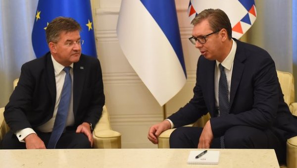 ДУГ И ТЕЖАК, АЛИ ИСКРЕН РАЗГОВОР СА ВУЧИЋЕМ: Лајчак се огласио о састанку са председником Србије ДУГ И ТЕЖАК, АЛИ ИСКРЕН РАЗГОВОР СА ВУЧИЋЕМ: Лајчак се огласио о састанку са председником Србије