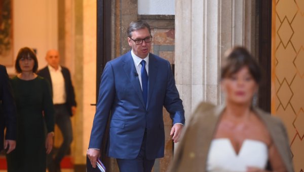 УСКОРО ЋЕМО НАПРАВИТИ ПЛАН Вучић: Даћемо попуст онима који уштеде струју УСКОРО ЋЕМО НАПРАВИТИ ПЛАН Вучић: Даћемо попуст онима који уштеде струју