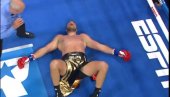АМЕРИКАНАЦ УСПАВАО СРБИНА: Ровчанин брутално нокаутиран у другој рунди (ВИДЕО) АМЕРИКАНАЦ УСПАВАО СРБИНА: Ровчанин брутално нокаутиран у другој рунди (ВИДЕО)