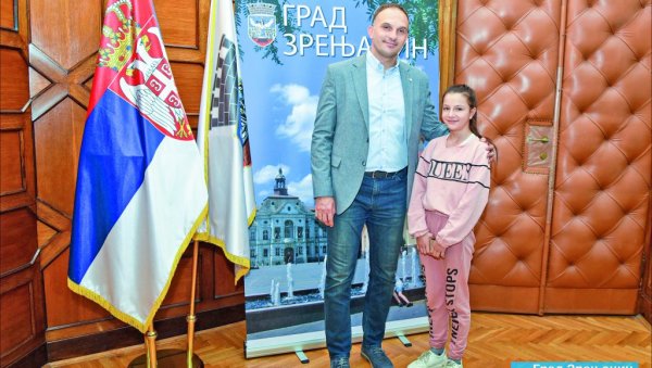 ПОНОСНА САМ НА 12 БРАЋЕ И СЕСТАРА: Анђелија Станојковић из Сушића код Штрпца била гост града Зрењанина ПОНОСНА САМ НА 12 БРАЋЕ И СЕСТАРА: Анђелија Станојковић из Сушића код Штрпца била гост града Зрењанина