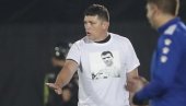 ИСЦЕПАЛИ СМО СЕ: Гордан Петрић није задовољан ремијем у 168. вечитом дербију (ВИДЕО) ИСЦЕПАЛИ СМО СЕ: Гордан Петрић није задовољан ремијем у 168. вечитом дербију (ВИДЕО)