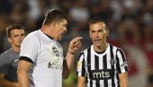 BIBRAS NATHO PROZVAO ZVEZDU: Nije važno šta Partizan uradi, danas je u Srbiji nemoguće osvojiti titulu BIBRAS NATHO PROZVAO ZVEZDU: Nije važno šta Partizan uradi, danas je u Srbiji nemoguće osvojiti titulu