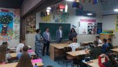 ГРАДОНАЧЕЛНИК СМЕДЕРЕВА СА ПРВАЦИМА У СЕЛУ РАДИНАЦ: Ове године око 939 првачића ГРАДОНАЧЕЛНИК СМЕДЕРЕВА СА ПРВАЦИМА У СЕЛУ РАДИНАЦ: Ове године око 939 првачића