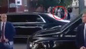 ПУТИН ЗАУСТАВИО КОЛОНУ И ИЗАШАО ИЗ АУТА: Председник Русије разговарао са пролазницима у Калињинграду - снимак обишао свет (ВИДЕО)