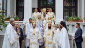 PORFIRIJE SA VERNICIMA U SENTANDREJI: Detalji posete patrijarha u poseti Mađarskoj, u planu i susret sa državnim vrhom