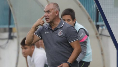 DA NAM NIJE GOLMANA... Albert Nađ, iskreno, o situaciji u kojoj je ekipa FK Partizan