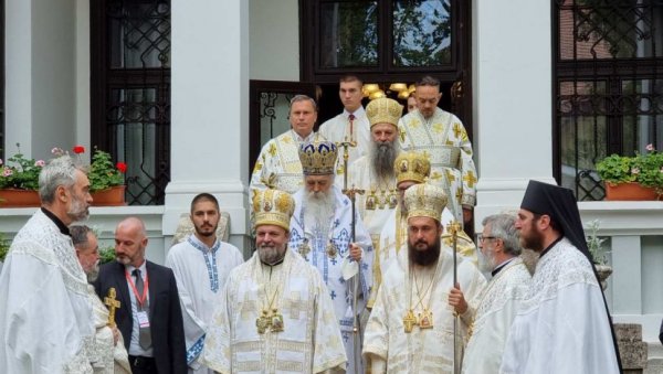 ЕВРОПА БЕЗ ДУШЕ НИЈЕ ЕВРОПА Патријархова беседа из Сентандреје - Похвала Орбану за залагање за хришћанске вредности (ФОТО) ЕВРОПА БЕЗ ДУШЕ НИЈЕ ЕВРОПА Патријархова беседа из Сентандреје - Похвала Орбану за залагање за хришћанске вредности (ФОТО)