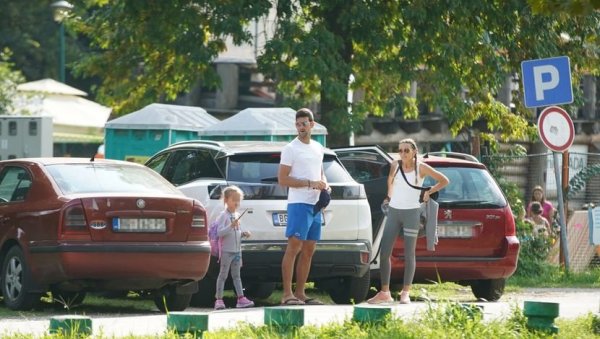 ЈЕЛЕНА ЂОКОВИЋ ОТКРИЛА: Jа чувам децу, моја је задња! ЈЕЛЕНА ЂОКОВИЋ ОТКРИЛА: Jа чувам децу, моја је задња!