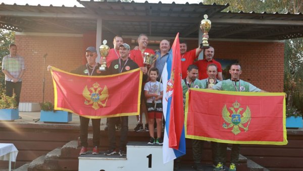 У КИКИНДИ ОДРЖАН МЕЂУНАРОДНИ КУП: Највише рибе уловила екипа „Шарана“ У КИКИНДИ ОДРЖАН МЕЂУНАРОДНИ КУП: Највише рибе уловила екипа „Шарана“