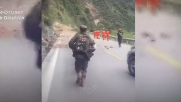 РАЗОРАН ЗЕМЉОТРЕС У КИНИ: Под рушевинама живот је изгубило чак 46 људи РАЗОРАН ЗЕМЉОТРЕС У КИНИ: Под рушевинама живот је изгубило чак 46 људи