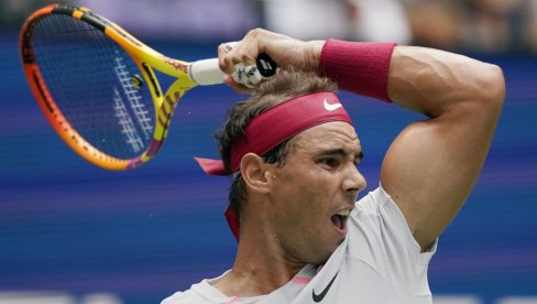 OVO MOŽE DA RADUJE: Nadal ohrabrio svoje navijače i poslao poruku rivalima (VIDEO) OVO MOŽE DA RADUJE: Nadal ohrabrio svoje navijače i poslao poruku rivalima (VIDEO)