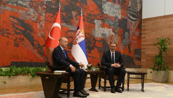 ЗАВРШЕН САСТАНАК У ЧЕТИРИ ОКА Вучић: Имали смо одличан, пријатељски и отворен разговор ЗАВРШЕН САСТАНАК У ЧЕТИРИ ОКА Вучић: Имали смо одличан, пријатељски и отворен разговор