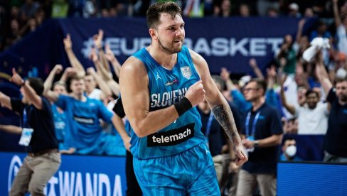 SLOVENIJA UBEDLJIVA PRED START MUNDOBASKETA: Dončićeve magije oduševljavale publiku (VIDEO)