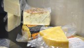 КРАВЕ МАЊЕ ПАСУ ПА НЕМА СИРЕВА: Последице рекордних суша и врелог лета у Француској КРАВЕ МАЊЕ ПАСУ ПА НЕМА СИРЕВА: Последице рекордних суша и врелог лета у Француској