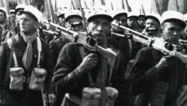 ФРАНЦУСКА ЛЕГИЈА СТРАНАЦА НЕКАД И САД: Елитна, али и веома контроверзна борбена јединица која је постала мит у популарној култури ФРАНЦУСКА ЛЕГИЈА СТРАНАЦА НЕКАД И САД: Елитна, али и веома контроверзна борбена јединица која је постала мит у популарној култури