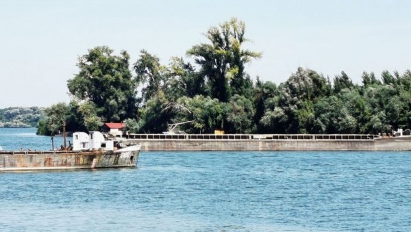 ПРВИ ДЕТАЉИ ИСТРАГЕ: Познато како се догодила несрећа у Гроцкој у којој су страдали Иван и Марта (ФОТО) ПРВИ ДЕТАЉИ ИСТРАГЕ: Познато како се догодила несрећа у Гроцкој у којој су страдали Иван и Марта (ФОТО)