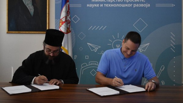 НА ГОЛИЈИ ЦЕНТАР ЗА УЧЕНИКЕ: Споразум Министарства просвете и СПЦ НА ГОЛИЈИ ЦЕНТАР ЗА УЧЕНИКЕ: Споразум Министарства просвете и СПЦ