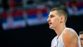 И ЈОКИЋ ОСТАО У НЕВЕРИЦИ: Погледајте ко је дошао из НБА лиге да навија за Србију (ФОТО) И ЈОКИЋ ОСТАО У НЕВЕРИЦИ: Погледајте ко је дошао из НБА лиге да навија за Србију (ФОТО)