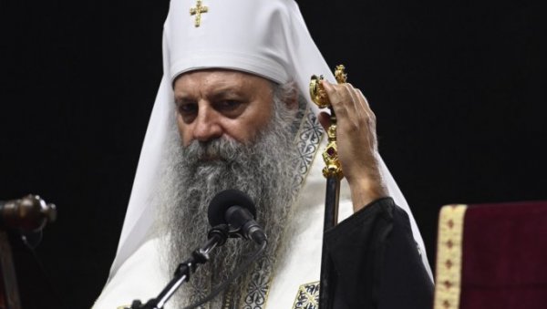 ПАТРИЈАРХ ПОРФИРИЈЕ ПОРУЧИО НАКОН МОЛЕБАНА: Никоме не намећемо свој начин живота, за нас је неприхватљива LGBTQ+ идеологија (ФОТО/ВИДЕО) ПАТРИЈАРХ ПОРФИРИЈЕ ПОРУЧИО НАКОН МОЛЕБАНА: Никоме не намећемо свој начин живота, за нас је неприхватљива LGBTQ+ идеологија (ФОТО/ВИДЕО)