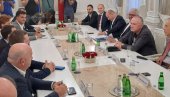 CRNA GORA NA PREKRETNICI: Počeli pregovori pobednika izbora o formiranju nove Vlade CRNA GORA NA PREKRETNICI: Počeli pregovori pobednika izbora o formiranju nove Vlade