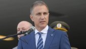 НЕБОЈША СТЕФАНОВИЋ ВИШЕ НИЈЕ МИНИСТАР ОДБРАНЕ: Ево ко преузима то министарство НЕБОЈША СТЕФАНОВИЋ ВИШЕ НИЈЕ МИНИСТАР ОДБРАНЕ: Ево ко преузима то министарство