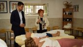 УЛАГАЊЕ У ОБРАЗОВАЊЕ: Сомбор наставља финансирањем пројеката у школама УЛАГАЊЕ У ОБРАЗОВАЊЕ: Сомбор наставља финансирањем пројеката у школама