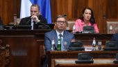 ИГРАЛИ СТЕ ПАСИЈАНС У СКУПШТИНИ ТОКОМ ПОГРОМА: Вучић одговорио на тврдње Миливојевића ИГРАЛИ СТЕ ПАСИЈАНС У СКУПШТИНИ ТОКОМ ПОГРОМА: Вучић одговорио на тврдње Миливојевића