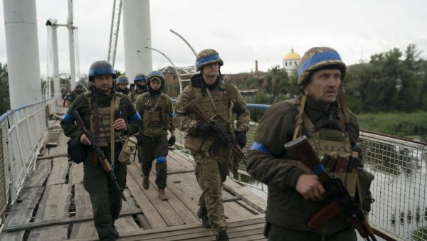 РАТ У УКРАЈИНИ: Официр ОСУ Украјинске снаге безбедности трпе значајне губитке и одбијају да изађу на фронт РАТ У УКРАЈИНИ: Официр ОСУ Украјинске снаге безбедности трпе значајне губитке и одбијају да изађу на фронт
