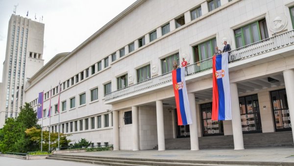 Мировић честитао Дан српског јединства, слободе и националне заставе Мировић честитао Дан српског јединства, слободе и националне заставе