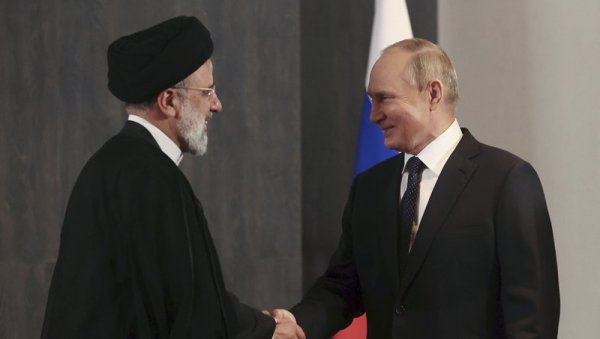 ВЕОМА ДЕТАЉАН РАЗГОВОР ВИШЕ ОД ДВА САТА: Огласио се Кремљ о сусрету Путина и Раисија