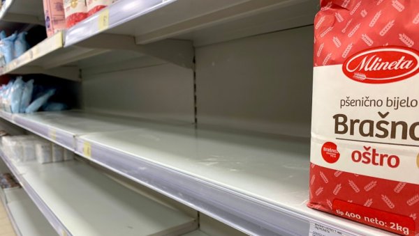 ДОМАЋЕ НЕМА, СТРАНО ИМА, АЛИ КОШТА ВИШЕ: Празни рафови у Хрватској после замрзавања цена основних производа ДОМАЋЕ НЕМА, СТРАНО ИМА, АЛИ КОШТА ВИШЕ: Празни рафови у Хрватској после замрзавања цена основних производа